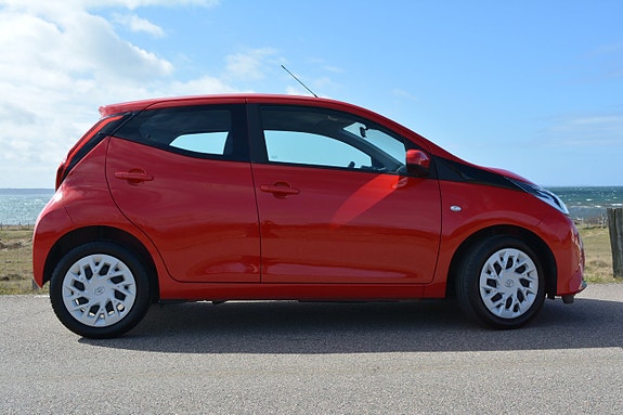 Toyota Aygo 8 of 29