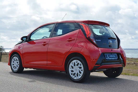 Toyota Aygo 5 of 29