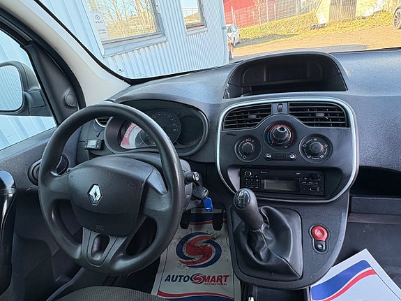Renault Kangoo Express 12 of 12
