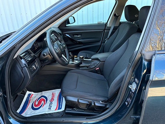 BMW 318d 9 of 18