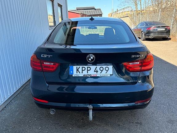 BMW 318d 7 of 18