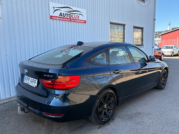 BMW 318d 6 of 18