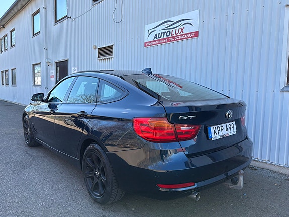 BMW 318d 8 of 18