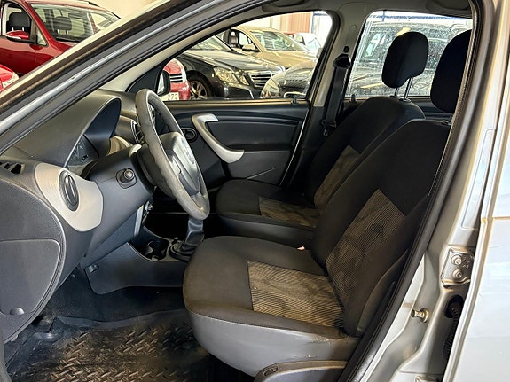 Dacia Sandero 6 of 13