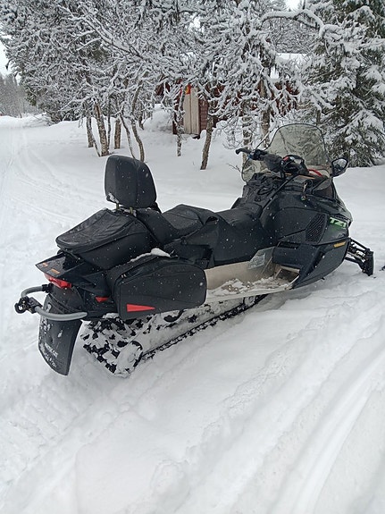 Arctic Cat TZ1 LXR Touring TZ1 LXR Touring 3 of 5