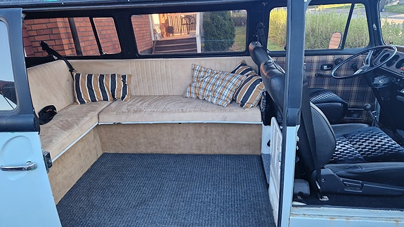 Volkswagen Transporter 2 of 14