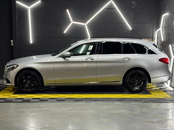 Mercedes-Benz C220 d 4 of 21