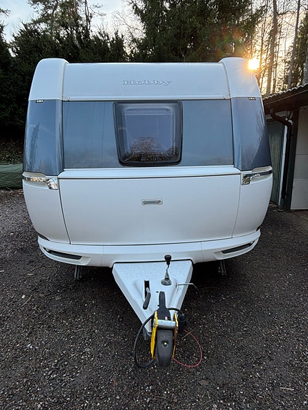 Hobby 720 UKFE Prestige Ac 3 våningssäng solpaneler inverter markis mikro 2 of 10
