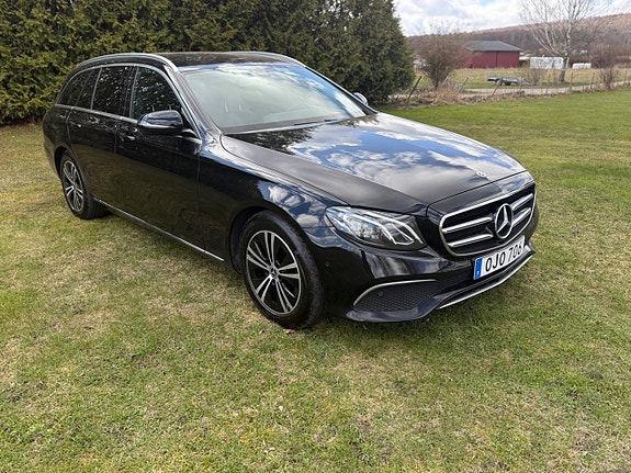 Mercedes-Benz E200 5 of 5