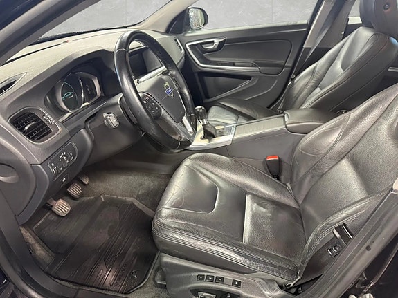 Volvo S60 13 of 15