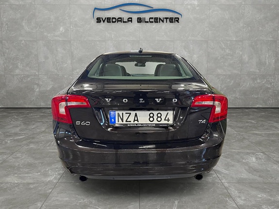 Volvo S60 5 of 15