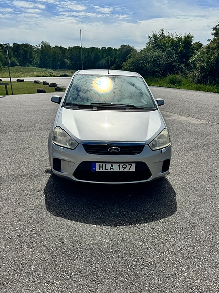 Ford C-Max 3 of 5