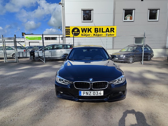 BMW 318d 4 of 12