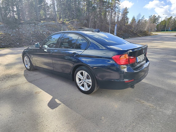 BMW 318d 9 of 12