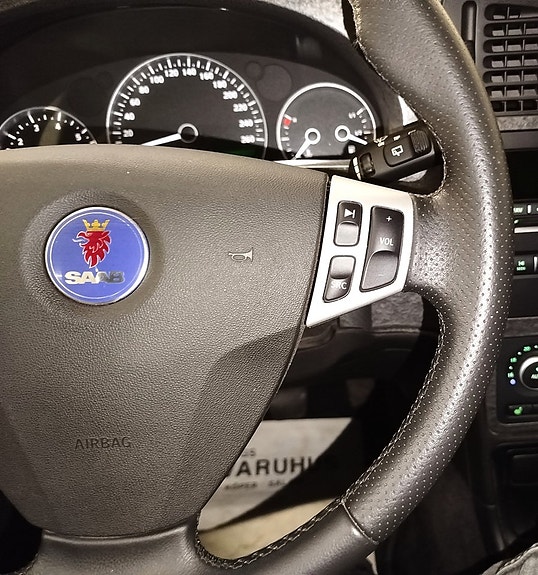 Saab 9-5 16 of 27