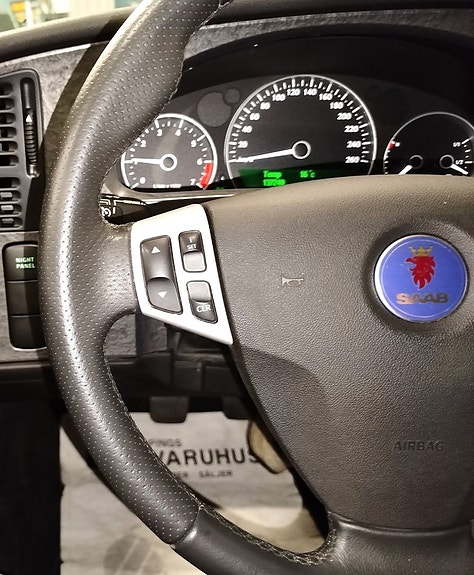 Saab 9-5 15 of 27