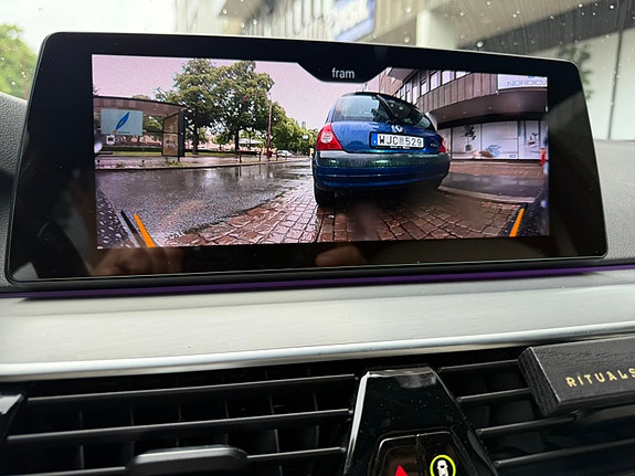 BMW 520d 19 of 30