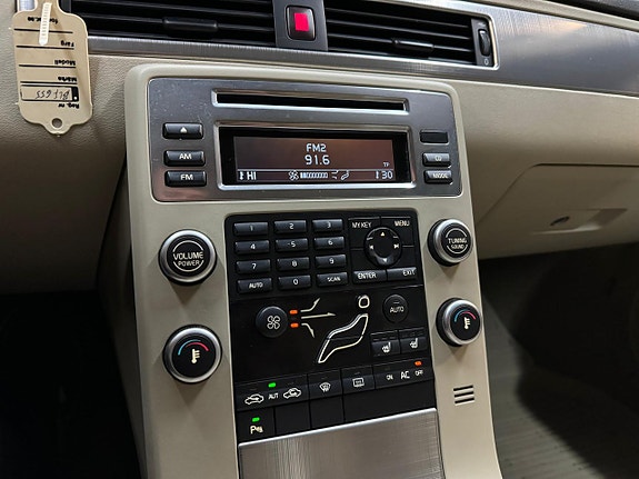 Volvo V70 10 of 14