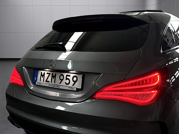 Mercedes-Benz CLA45 10 of 27
