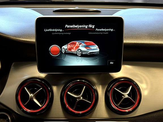 Mercedes-Benz CLA45 23 of 27