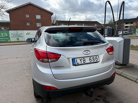 Hyundai ix35 2 of 9