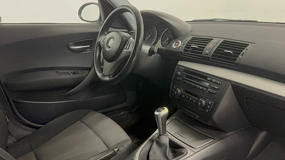 BMW 128ti 7 of 10