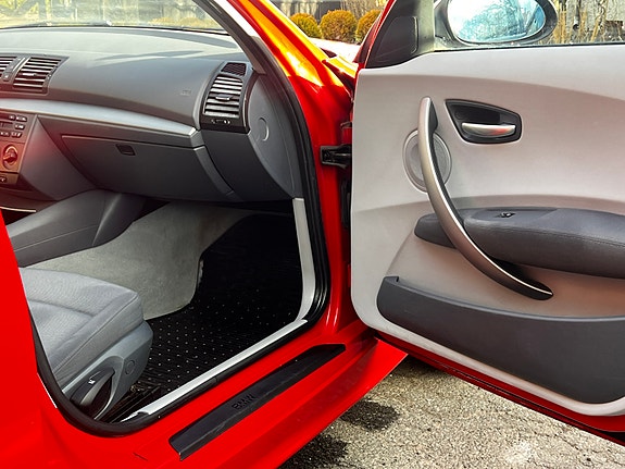 BMW 116i 4 of 9