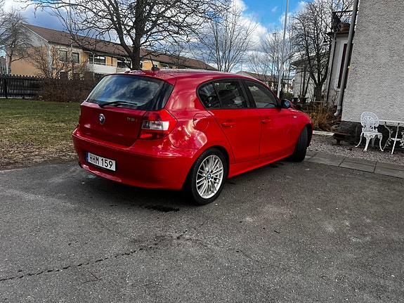 BMW 116i 2 of 9