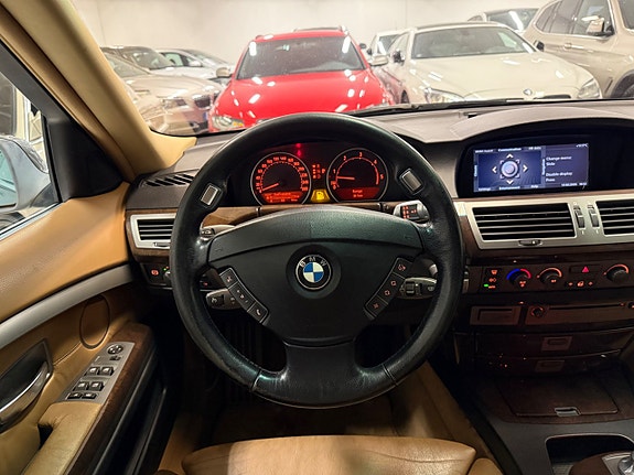 BMW 730 17 of 30