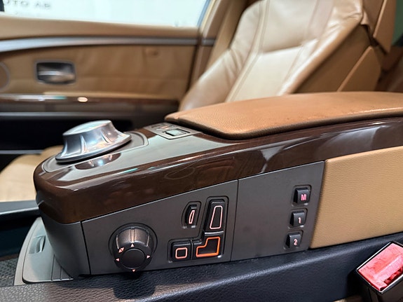 BMW 730 11 of 30