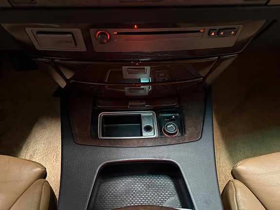 BMW 730 28 of 30