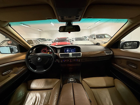 BMW 730 16 of 30