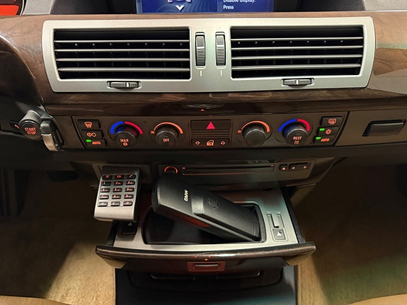 BMW 730 29 of 30