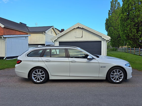 BMW 520d 4 of 5