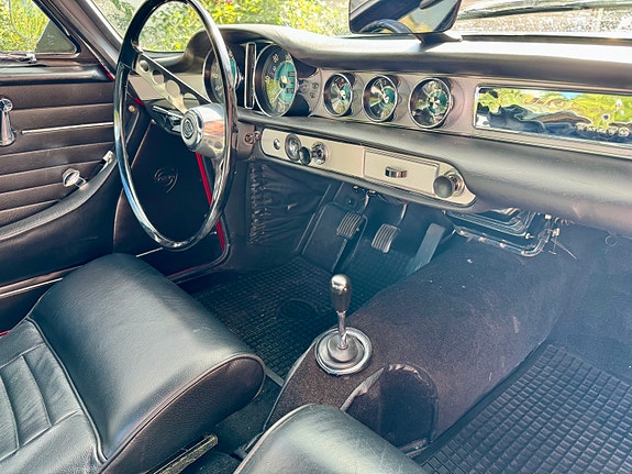 Volvo P1800 19 of 30