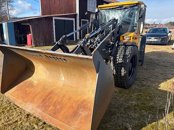 Lundberg  345T 8 of 12