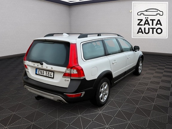 Volvo XC70 4 of 5