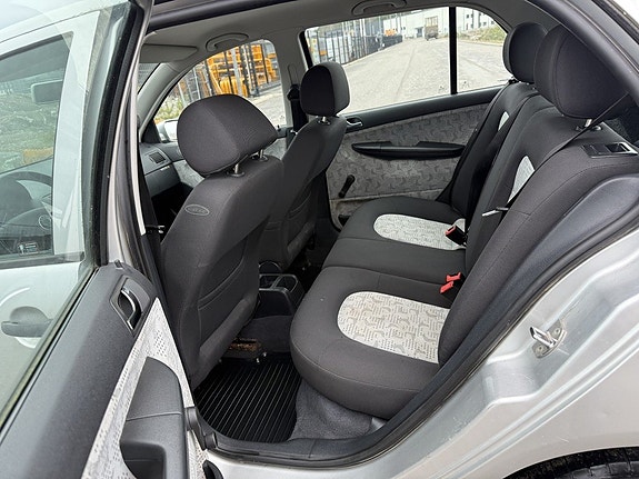 Skoda Fabia 17 of 27