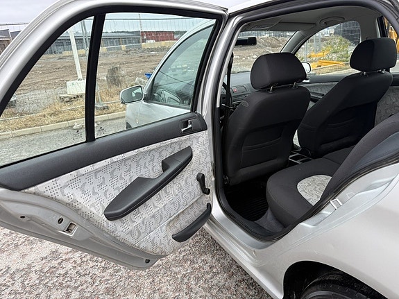 Skoda Fabia 16 of 27