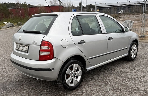 Skoda Fabia 6 of 27