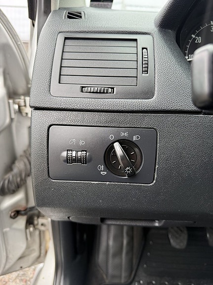 Skoda Fabia 12 of 27