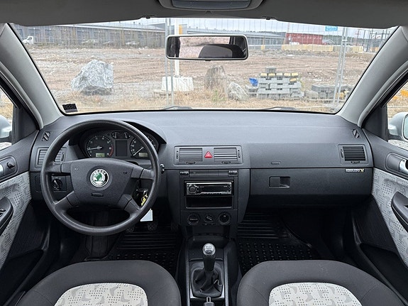 Skoda Fabia 23 of 27