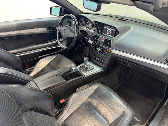 Mercedes-Benz E350 17 of 26