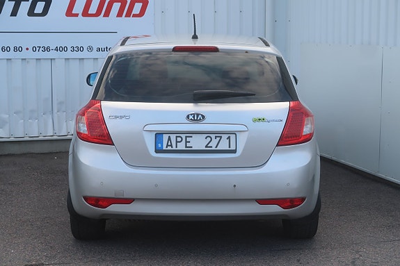 Kia Ceed 4 of 23