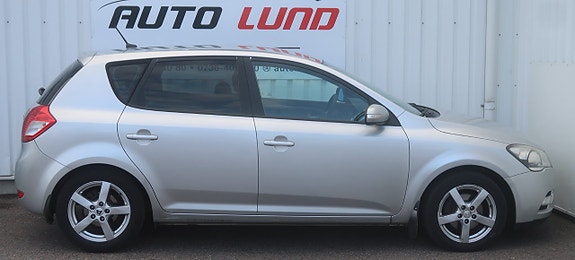 Kia Ceed 5 of 23