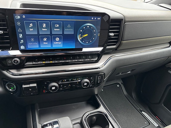 Chevrolet Silverado 1500 11 of 13