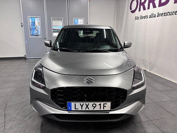 Suzuki Swift 2 of 14
