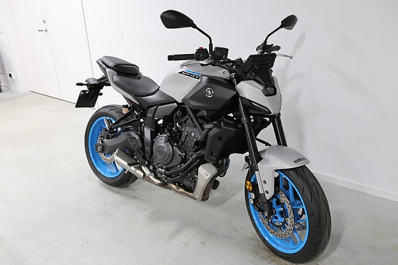 Yamaha MT 07 MT07 2 of 8