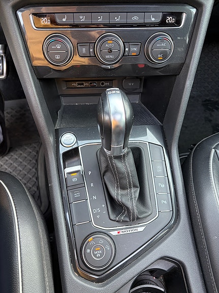 Volkswagen Tiguan Allspace 12 of 26
