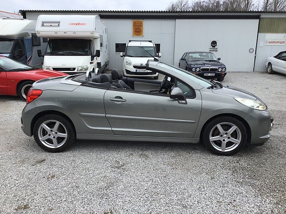 Peugeot 207 2 of 5